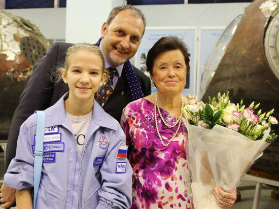 Катя Трушева мечтает стать командиром своего космического корабля