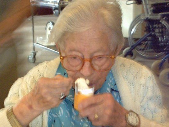 "Ешь сырую селедку - проживешь 115 лет!", говорила долгожительница Хендрике ван Андель-Схиппер