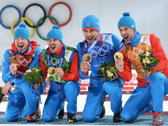 Российские биатлонисты в эстафете завоевали золотую олимпийскую медаль