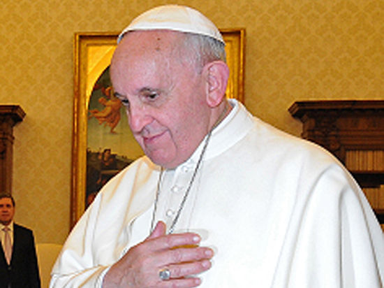 Как и ожидалось, от торжественных празднеств самый скромный Папа отказался

