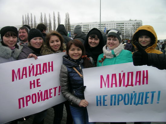 Жители РБ аплодисментами встретили новость о вхождении Крыма в состав России