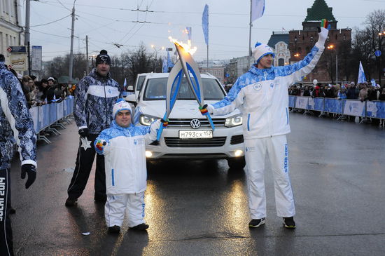 7000 нижегородцев наблюдали за эстафетой Паралимпийского огня
