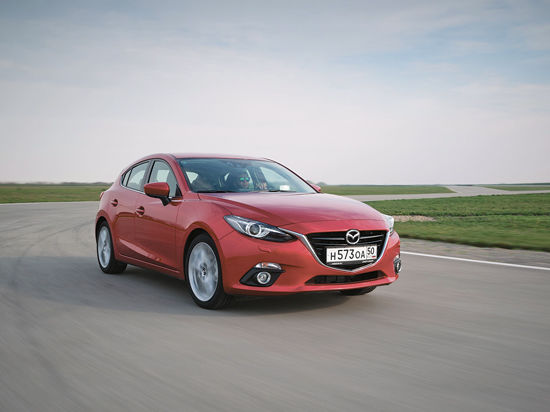 Портал «АвтоВзгляд» тестирует третье поколение Mazda3
