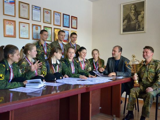 Директор 50 школы ставрополь хитров фото