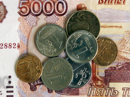 Доплаты к пенсиям, пособия и другие социальные выплаты почтальоны принесут москвичам в феврале заранее