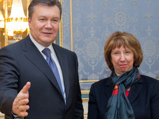 Об этом Виктор Янукович якобы лично рассказал представителю ЕС
