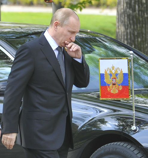 Президент Путин возложил цветы к Могиле неизвестного солдата