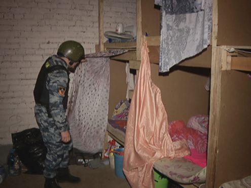 Фоторепортаж из «общежития» вьетнамских нелегалов в Москве