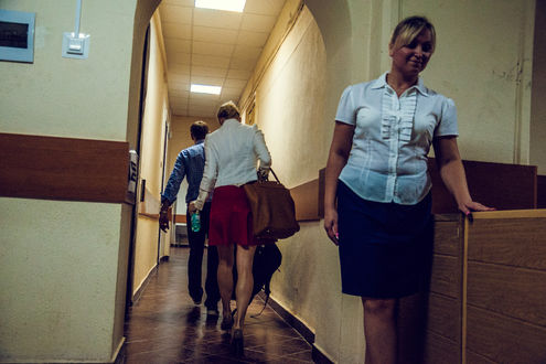 Оглашение обвинительного приговора Навальному: внутри и снаружи суда