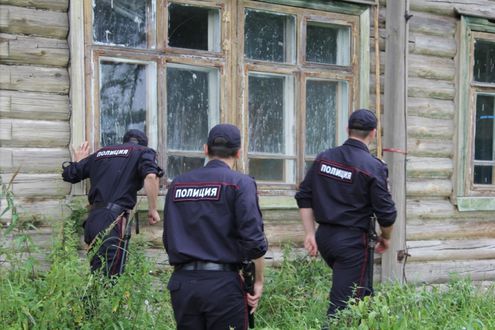 Нижегородские полицейские ищут сбежавших преступников