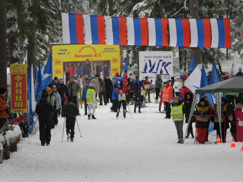 В Подмосковье прошла первая детская лыжная гонка на призы газеты “МК”
