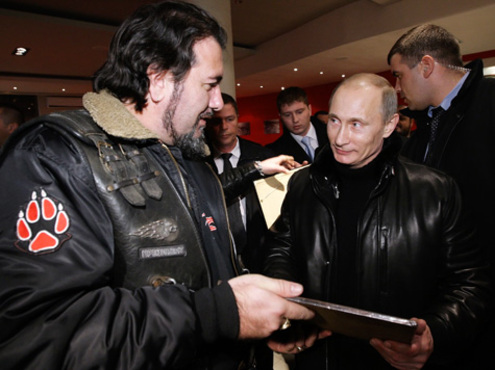 Байкеры встретили Путина колонной