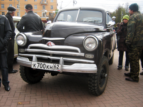 В Рязани прошла выставка ретро-автомобилей