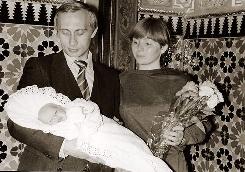 Владимир Путин с женой и дочерью