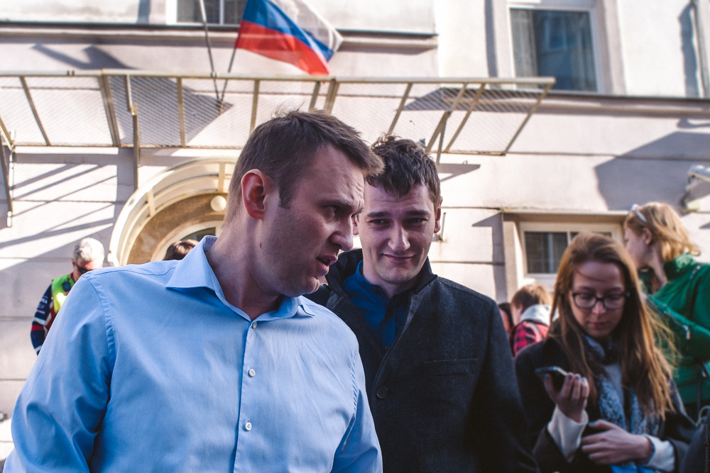 Кубизм за Навального у Замоскворецкого суда
