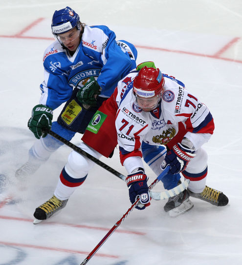 Хоккеисты сборной России одержали три победы из трех возможных