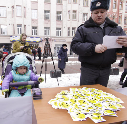 Московская полиция запретила улыбки 
