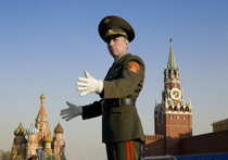 Главный военный дирижер России Валерий Халилов в гостях у «МК» Главный военный дирижер России Валерий Халилов в гостях у «МК»