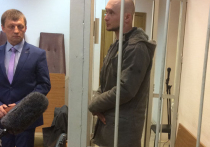 Нацбола, распылившего газ на концерте Макаревича, арестовали на месяц