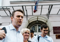 В свидетелях по делу «Ив Роше» и братьев Навальных оказались 50 водителей с Украины