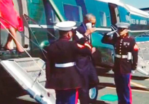 LatteSalute: Обама поприветствовал военных со стаканом в руке