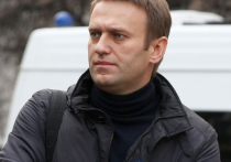 Суд не хочет рассматривать дело Навальных?