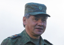Шойгу заявил о необходимости развертывания группировки войск на крымском направлении