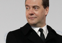 Медведев собрал всех "акул" бизнеса и пообещал не вводить новые налоги и не повышать действующие