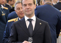 Сказался ли кризис на "сладком" столе Путина и Медведева? Откровения кондитера из Белого дома