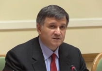 Советник Авакова обвинил Януковича в выдаче гостайны Украины