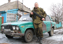 На каких машинах воюют и по каким ПДД ездят в Луганске