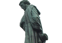 В Мосгордуме решили вопрос с подсветкой памятника Пушкину