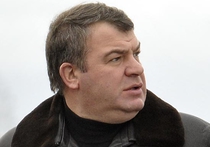 Сердюков опять не явился в суд по делу Васильевой — судья разрешила