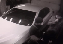 В Москве автомойщик угнал машину клиента прямо из-под душа