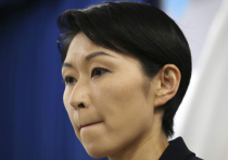 Министр экономики Японии ушла в отставку из-за многомиллионных расходов на макияж и платья