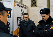 Мосгорсуд подтвердил сроки братьям Навальным по делу "Ив Роше", но снял арест с Алексея