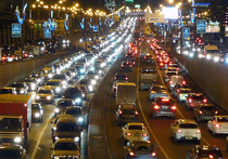 Автомобилисты, скупившие машины, усугубили пробки в Москве