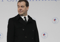 Медведев рассказал о цензуре в Рунете, новой "холодной войне" и нежелании гарантировать целостность Украины