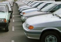 Гости из Казахстана массово скупают автомобили в российских городах: по два-три в одни руки