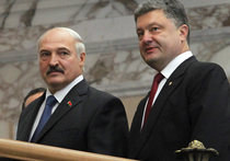 Журналисты сняли диалог Порошенко и Лукашенко: "Он затеял грязную игру", - "Все это поняли"