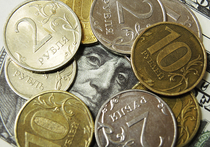 Российская валюта вновь выросла к доллару