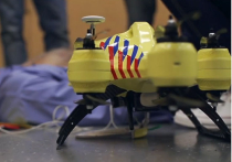 Студент из Голландии построил дрон скорой помощи, оснащенный дефибриллятором