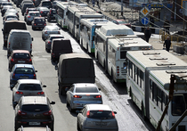 Водители могут потребовать у властей Москвы отменить полосы для общественного транспорта 