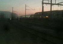 В Швейцарии электричка врезалась в скоростной поезд: десятки пострадавших