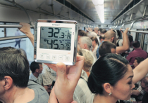 Температура воздуха на станциях московской подземки превысила 30 градусов