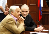 Суд признал Удальцова и Развозжаева виновными в организации массовых беспорядков