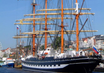 Российский парусник "Крузенштерн" потопил судно в порту Дании