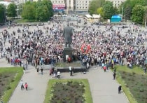Жители Славянска: «Украинские власти предупреждали, чтобы мы не ходили на парад, пугали, что наши «захватчики» могут устроить теракт»