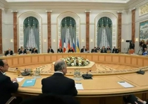 Не договорились: В Минске завершились переговоры... и тут же возобновились