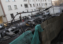 На сгоревшую в Москве парковку дорогих машин уже давно приглашали пожарных